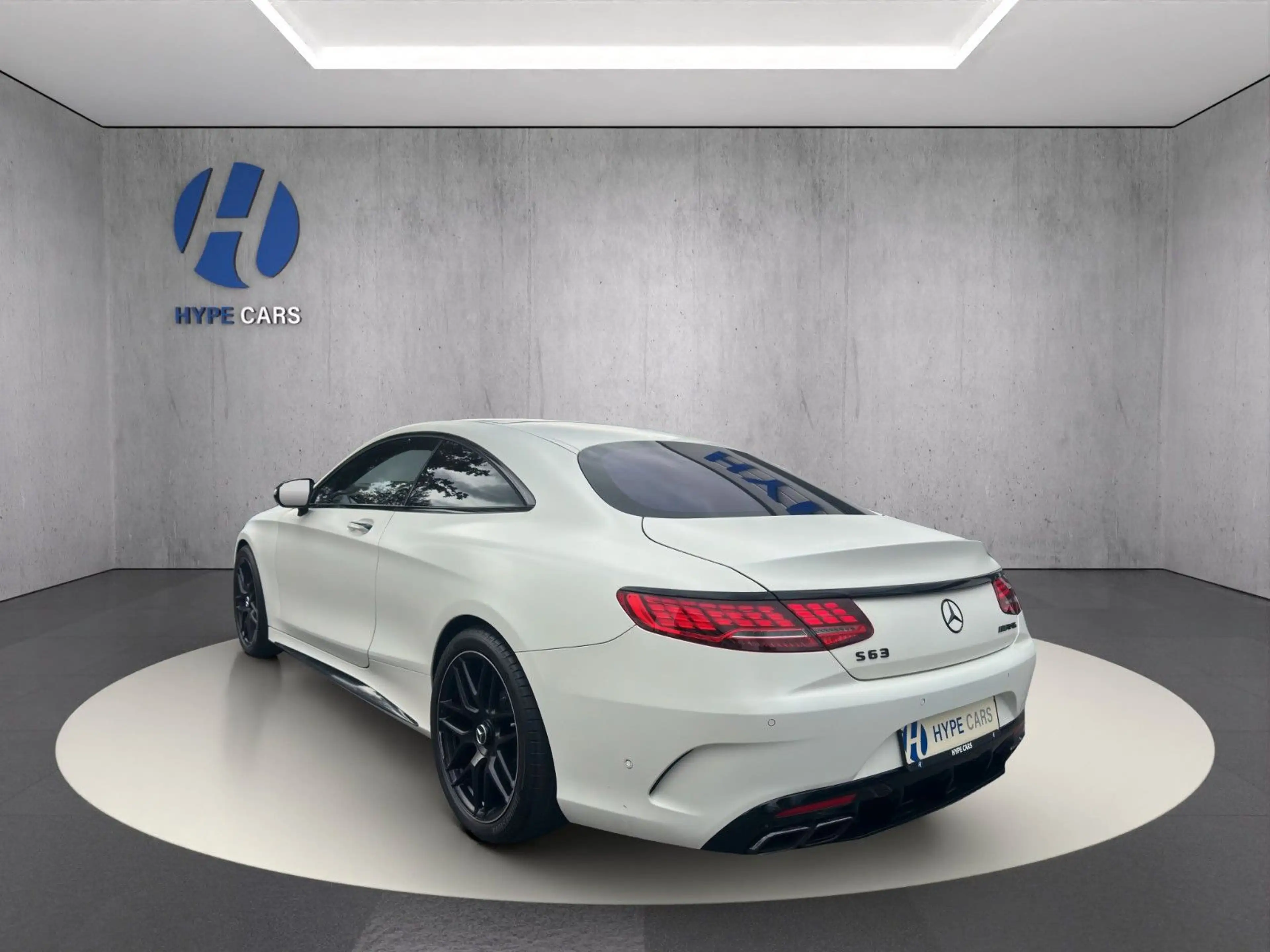 Mercedes-Benz S 63 AMG 4M Pano DTR 360° HUD Burm. Night P. LHZ — photo 5
