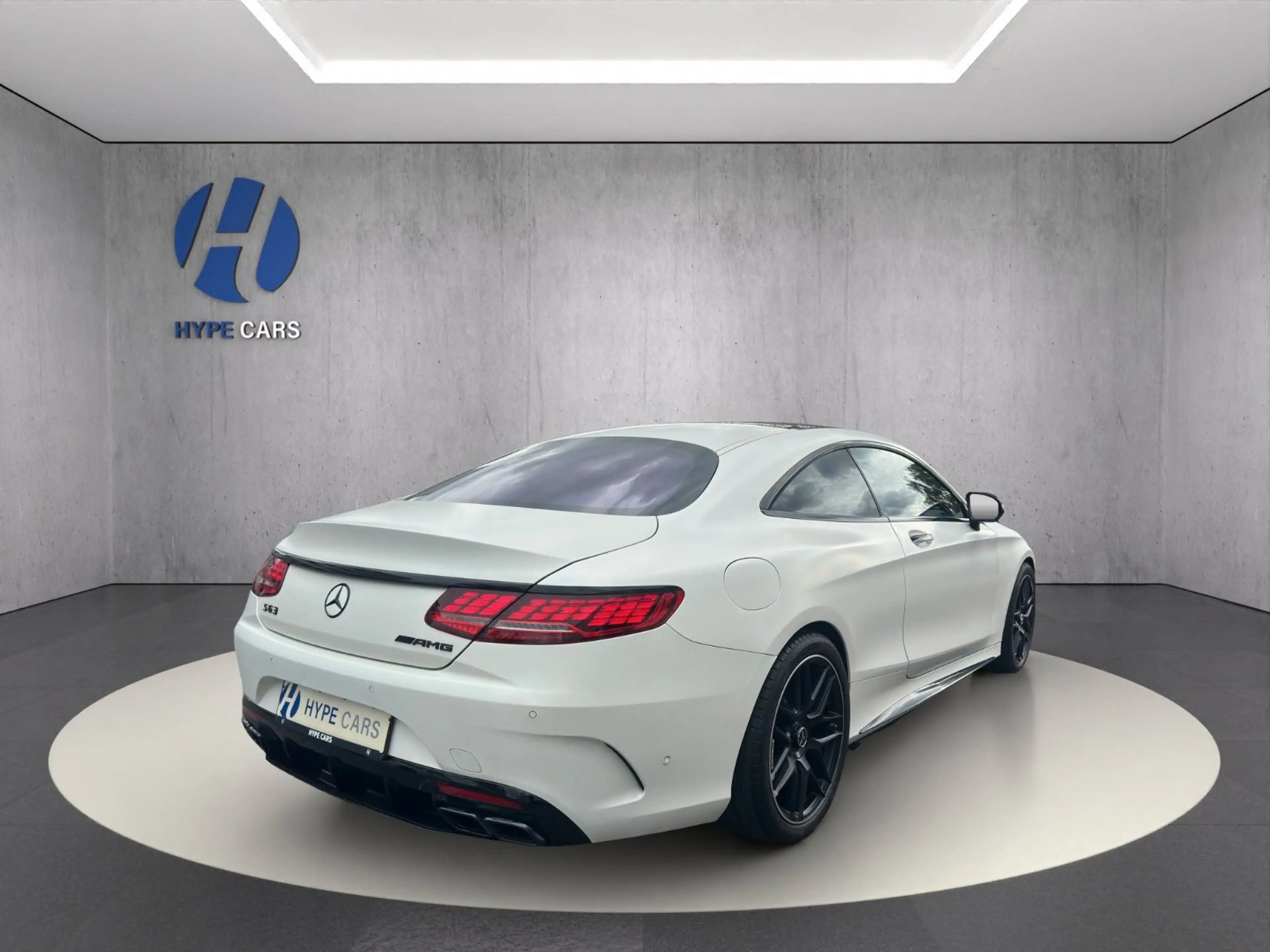 Mercedes-Benz S 63 AMG 4M Pano DTR 360° HUD Burm. Night P. LHZ — photo 4