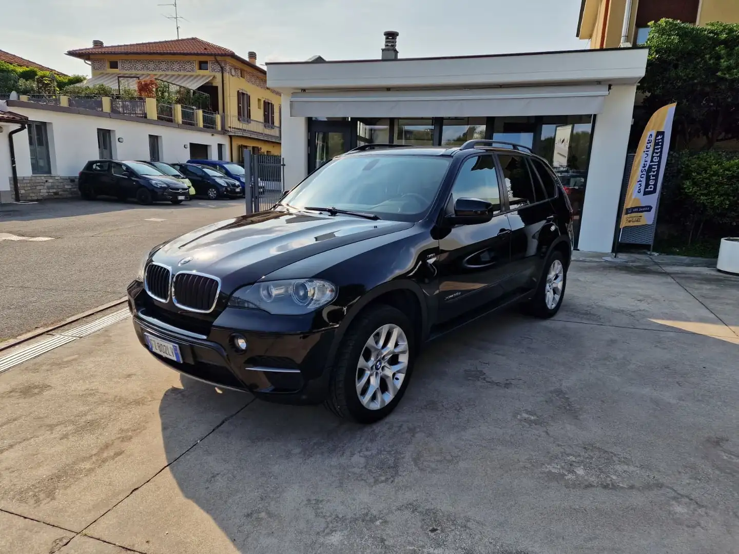 BMW X5 E70 xdrive30d Futura auto 8m E5 Zwart - 1