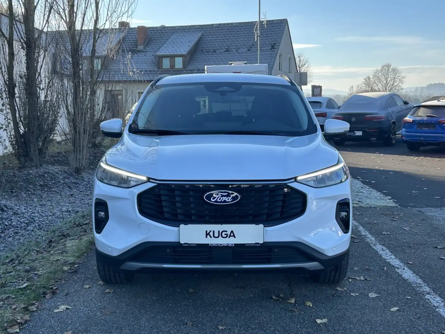 Ford Kuga Titanium  2.5FHEV 180PS Aut Weiß - 2