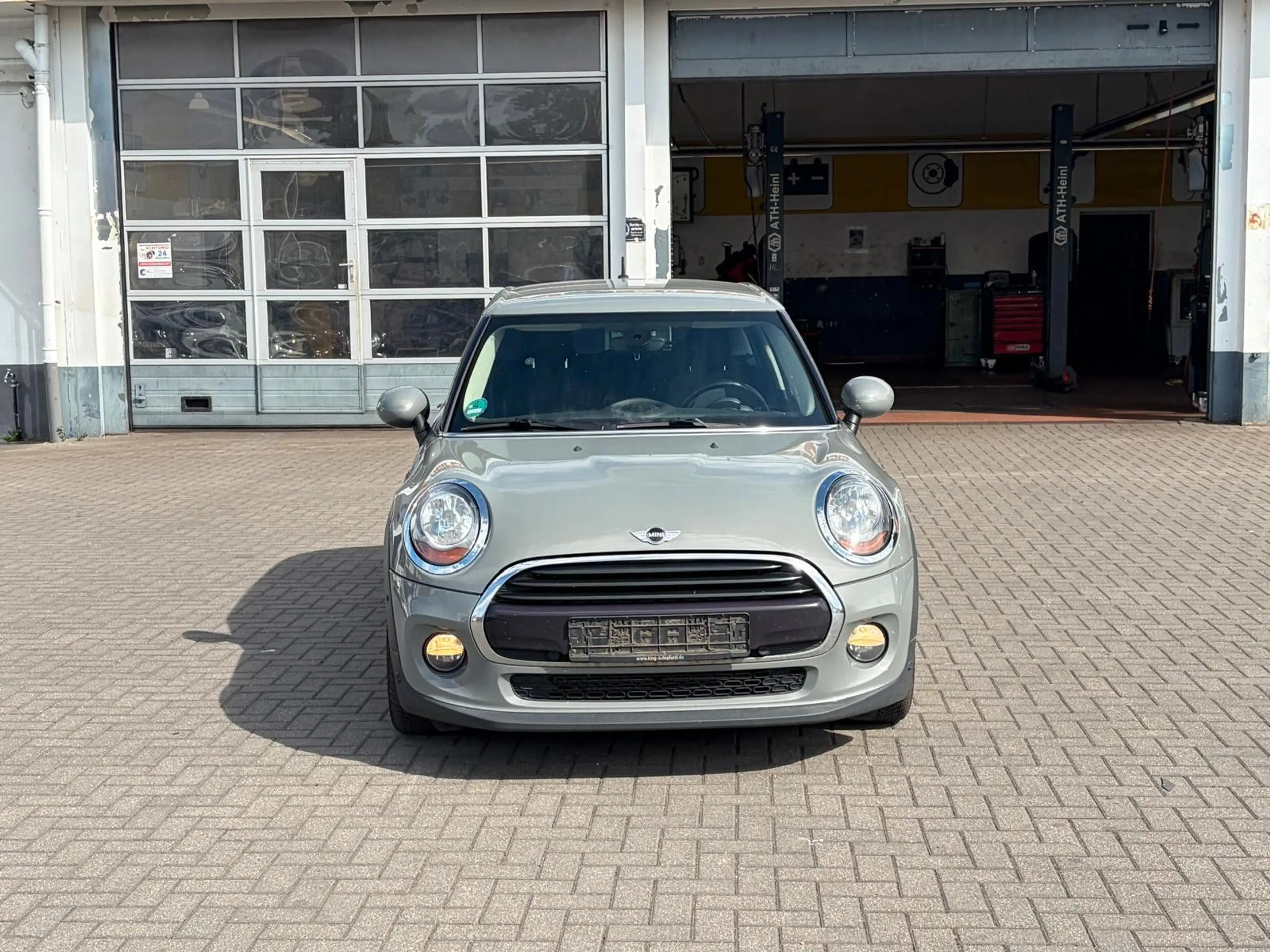 MINI Cooper D Mini 5-trg. Cooper D Salt Sportpaket — photo 2