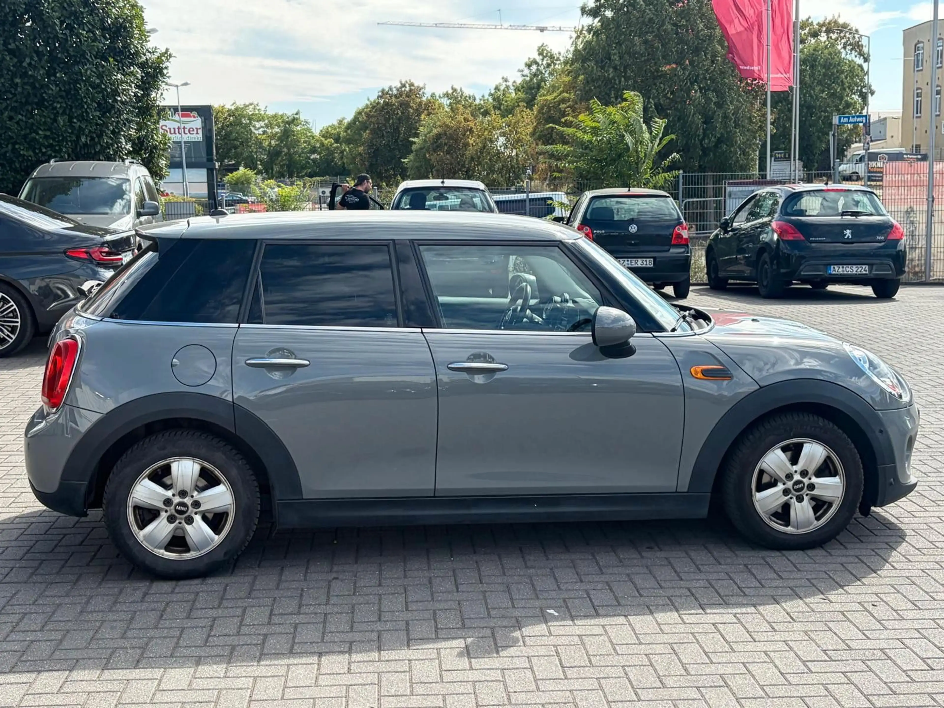 MINI Cooper D Mini 5-trg. Cooper D Salt Sportpaket — photo 15