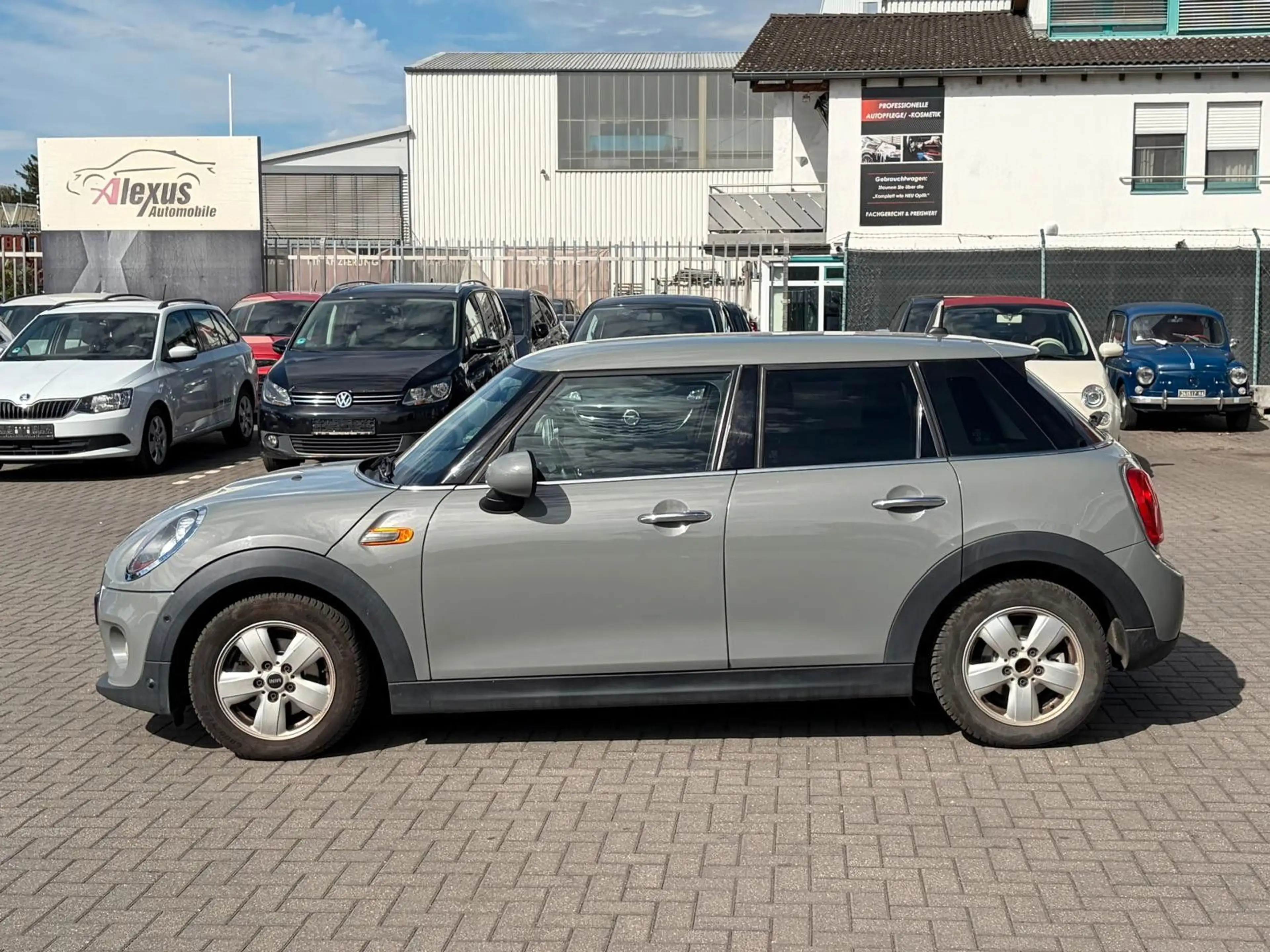 MINI Cooper D Mini 5-trg. Cooper D Salt Sportpaket — photo 3