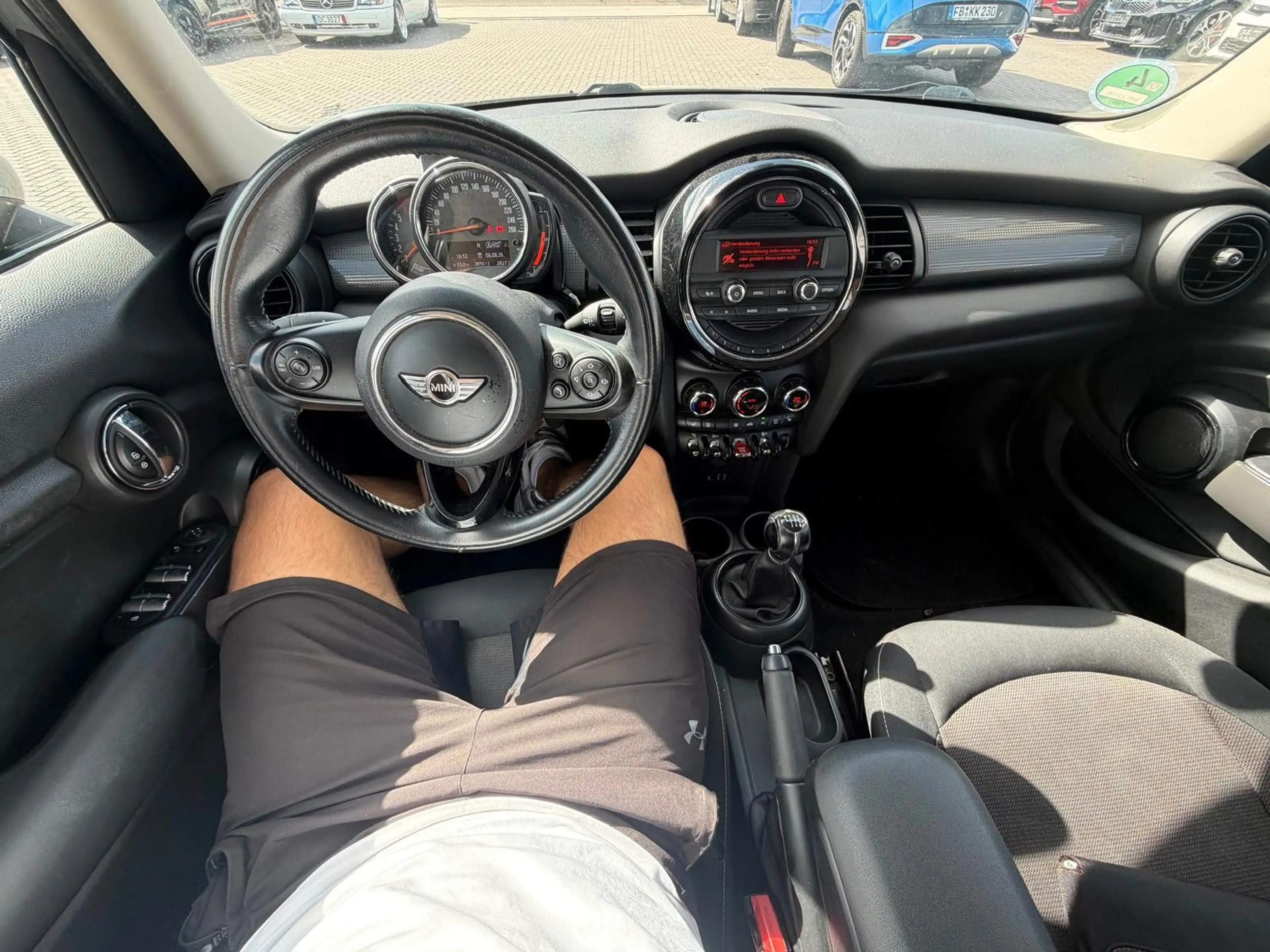 MINI Cooper D Mini 5-trg. Cooper D Salt Sportpaket — photo 11