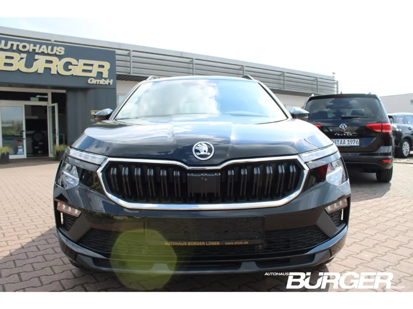 Skoda Kamiq Essence 1.0 TSI LED Kamera SitzHZG Tempo Digitales Zwart - 2