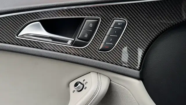 Audi RS6 view 20