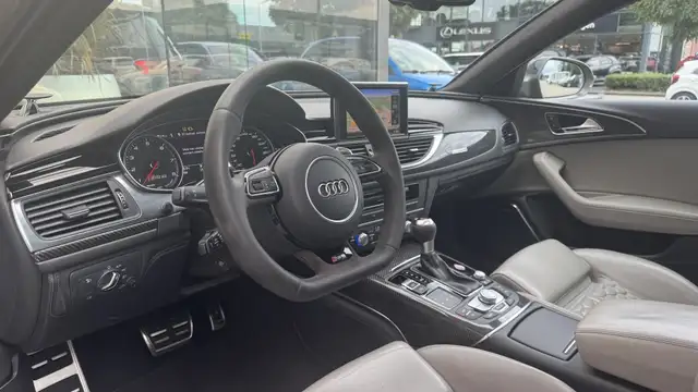 Audi RS6 view 7
