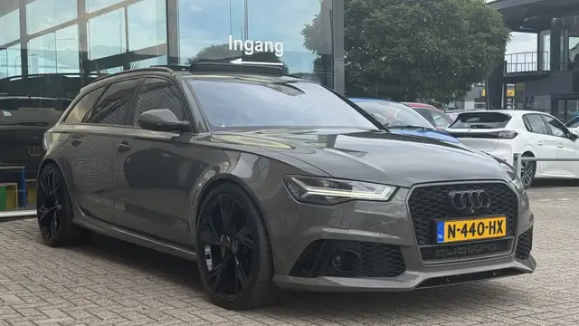 Audi RS6 view 3