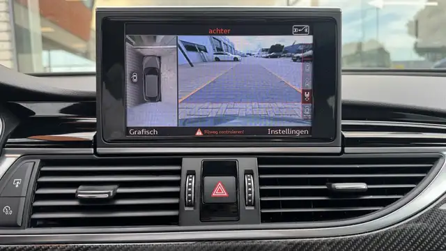 Audi RS6 view 15