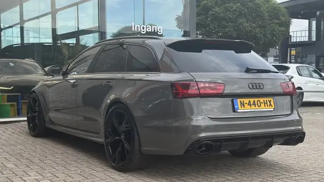 Audi RS6 view 6