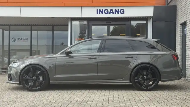 Audi RS6 view 2