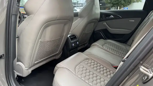 Audi RS6 view 9