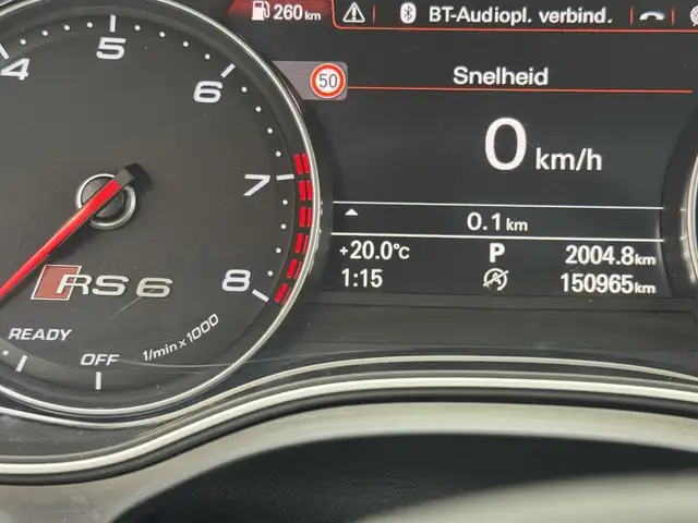 Audi RS6 view 23