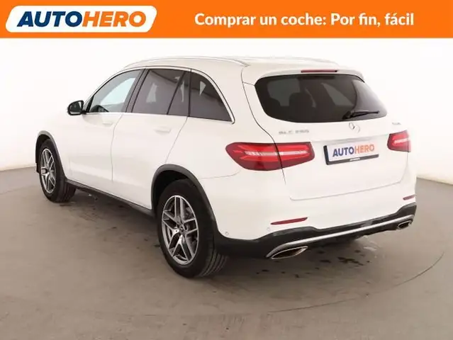 Mercedes-Benz GLC view 4