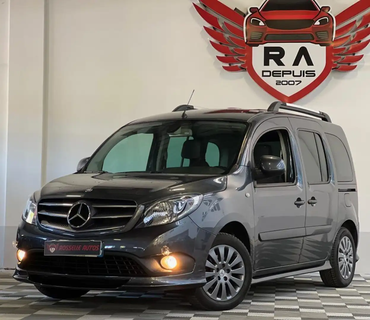 Mercedes-Benz Citan 114CH TOURER EDITION Серый - 2