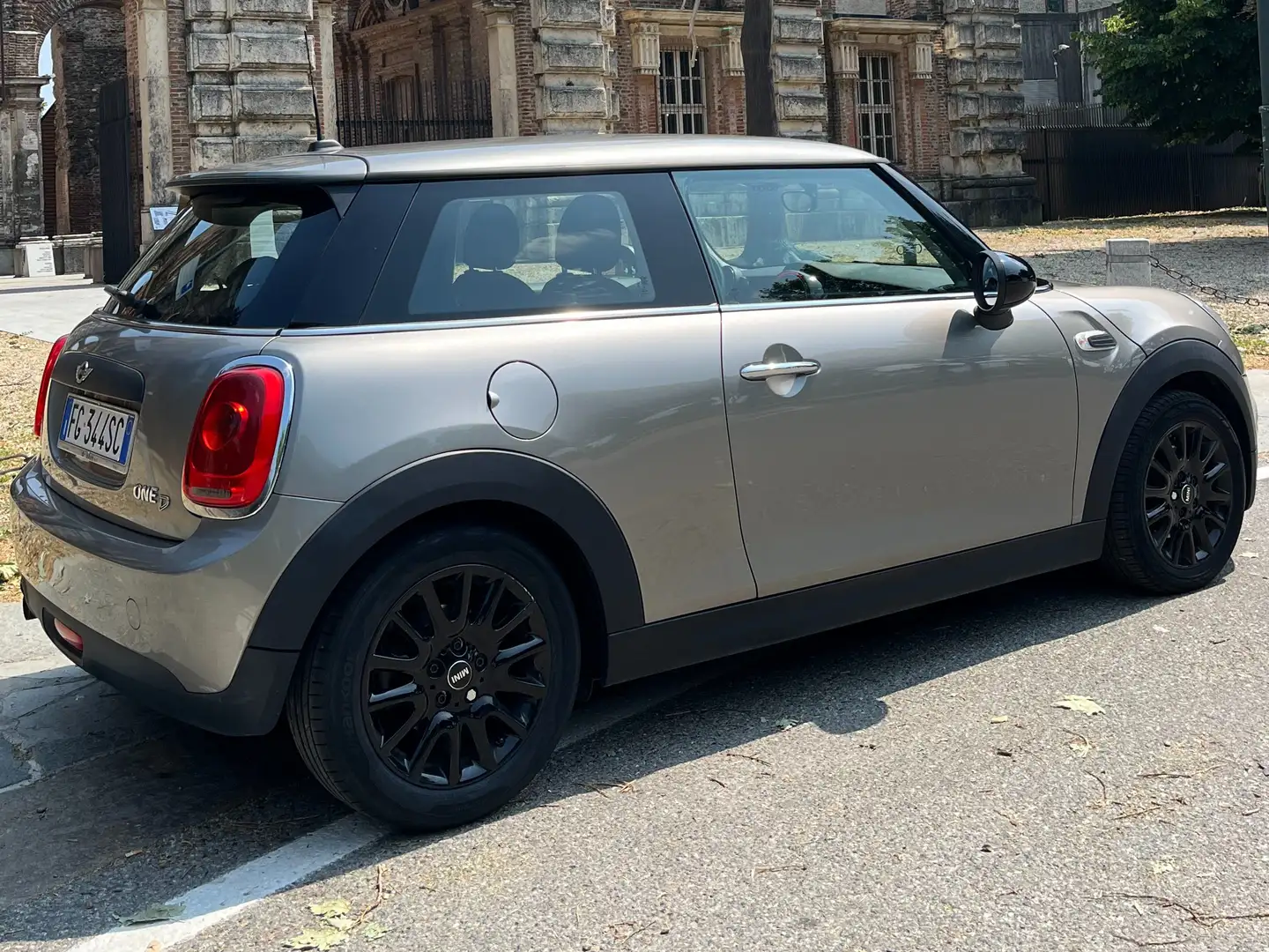 MINI One D Mini IV F55-F56 2014 1.5 3p - 2