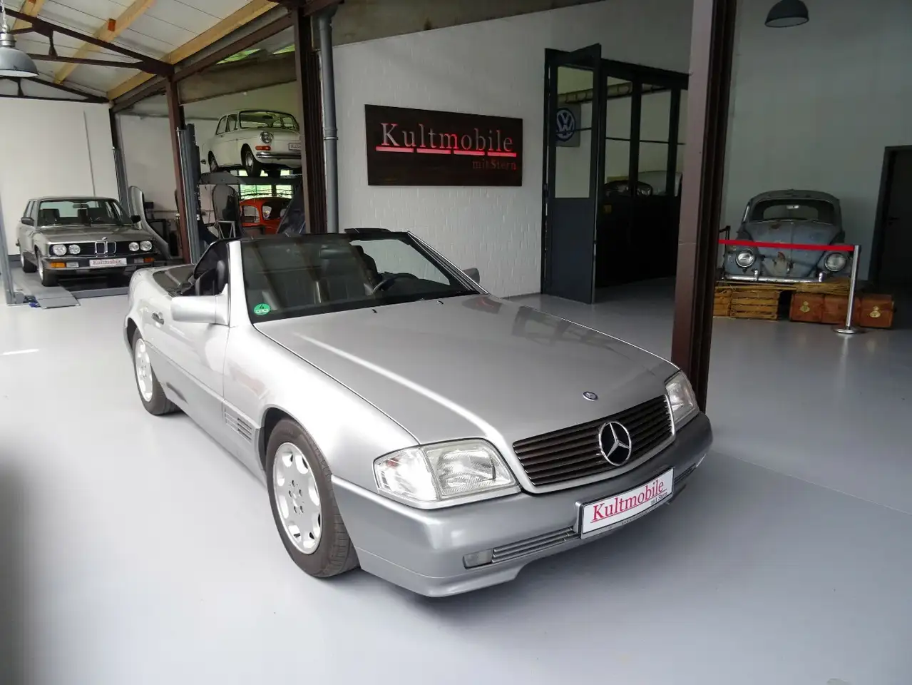 Mercedes-Benz SL 300