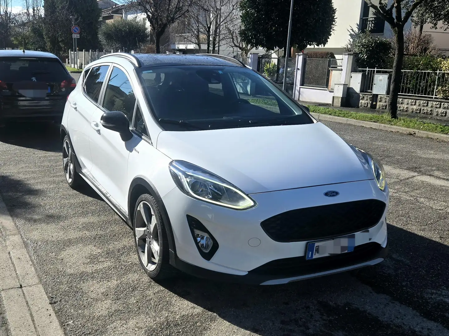 Ford Fiesta Fiesta Active 2018 Active 1.5 tdci 85cv my18 Blanc - 2