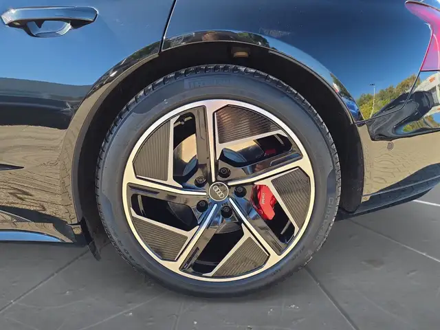 Audi E-Tron GT view 15