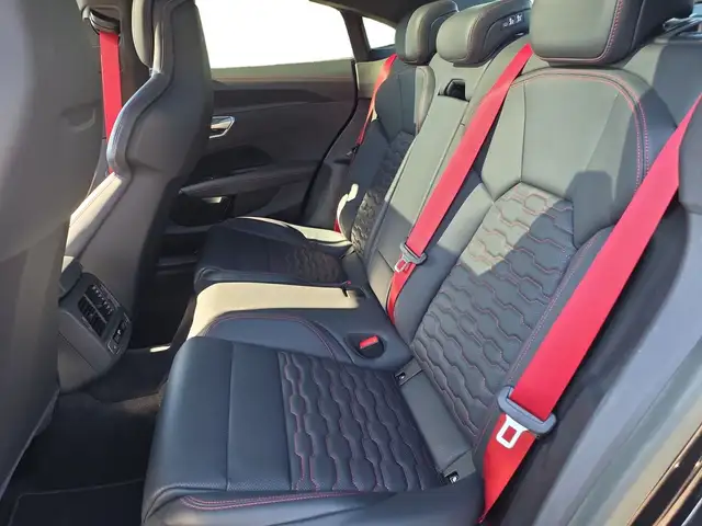 Audi E-Tron GT view 10