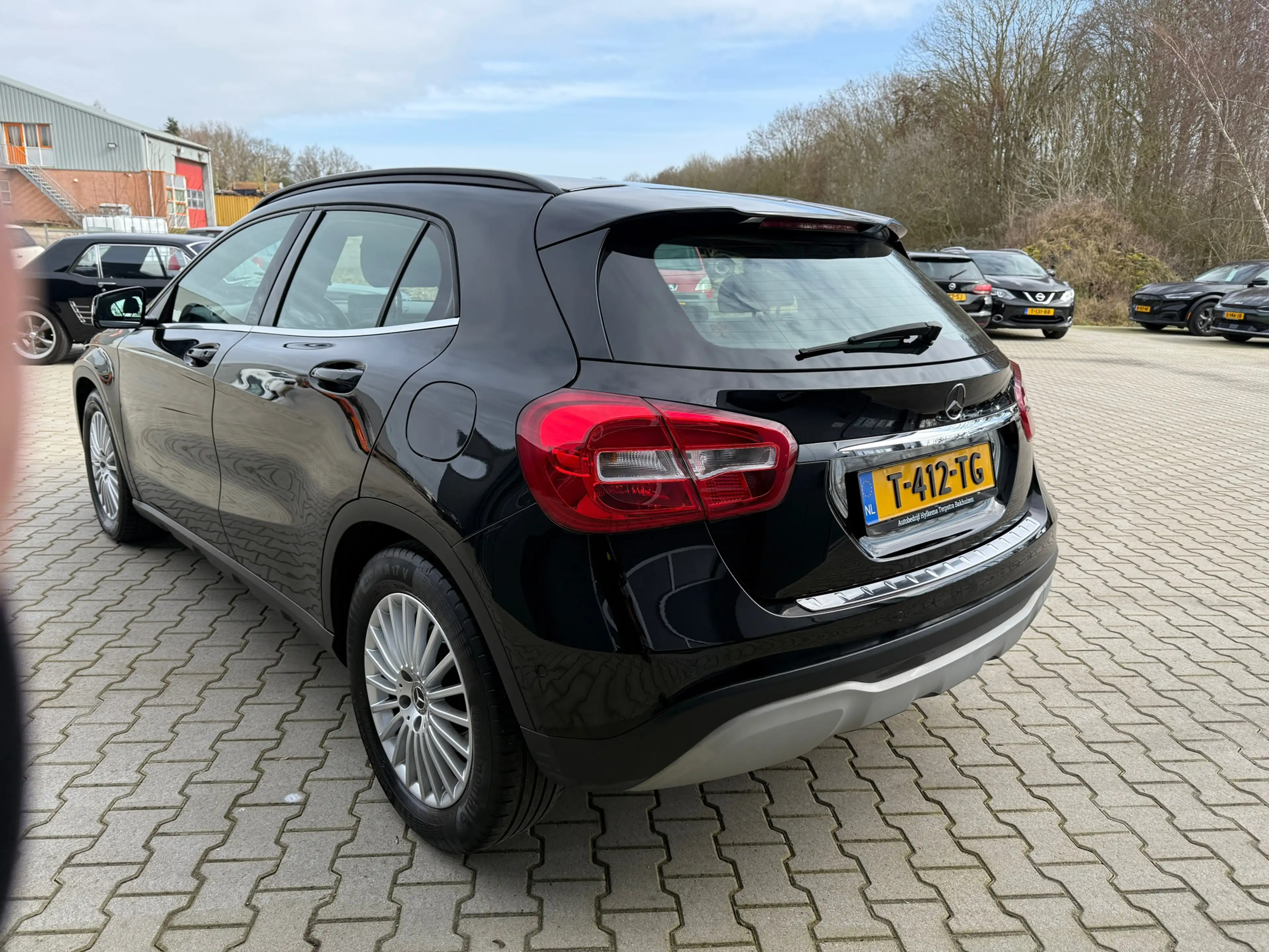 Mercedes-Benz GLA 180 Business Solution AMG — photo 5