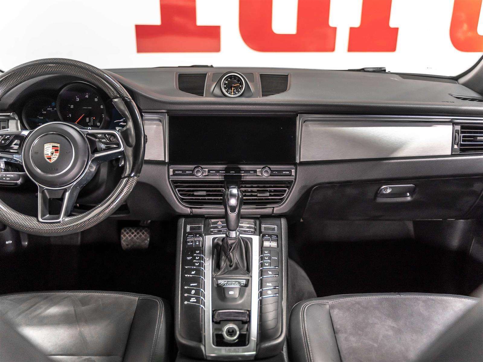 2020 Porsche Macan Accident Free|Canadian Vehicle|Carbon Fiber Heated thumb 7