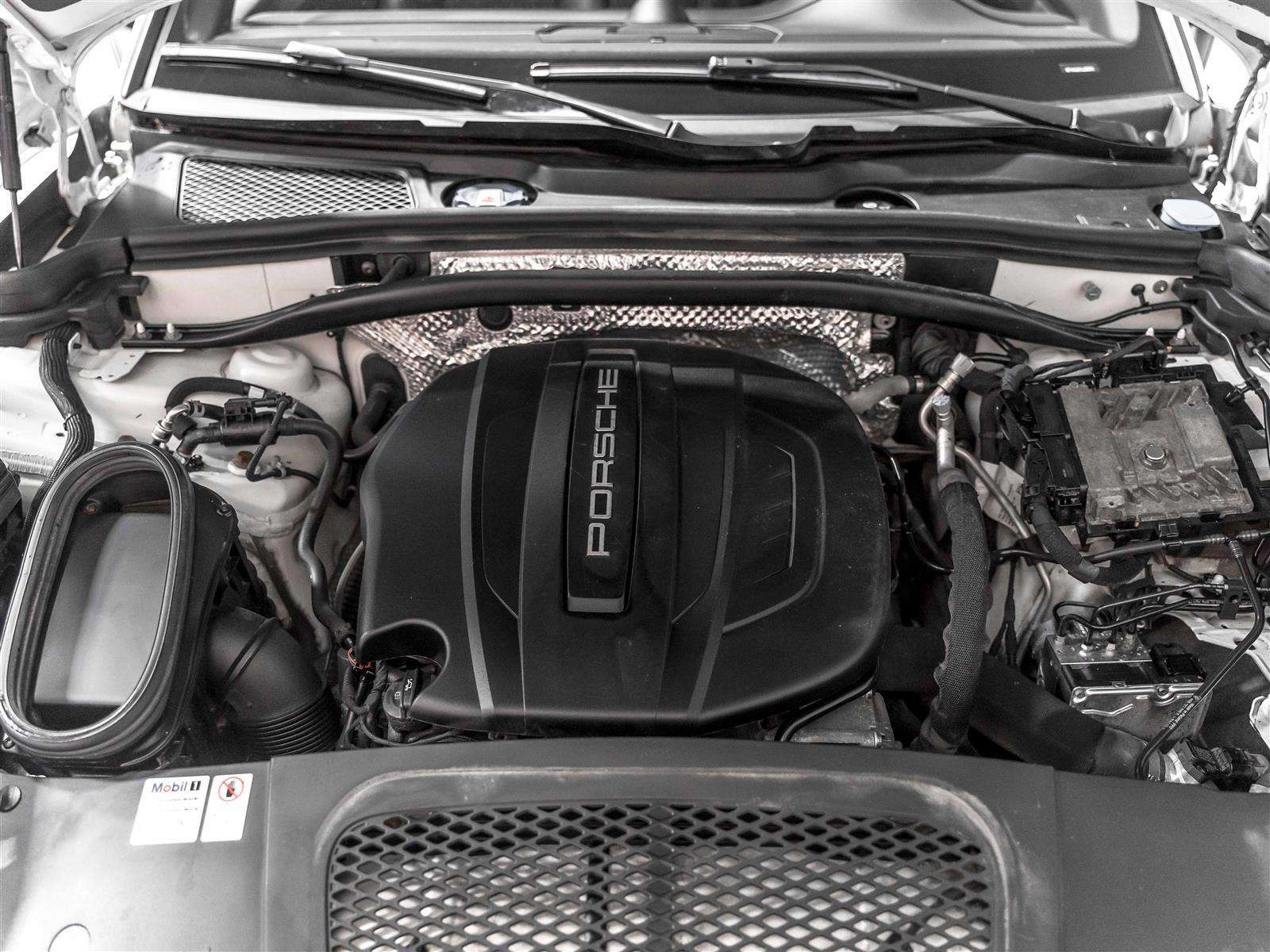 2020 Porsche Macan Accident Free|Canadian Vehicle|Carbon Fiber Heated thumb 14