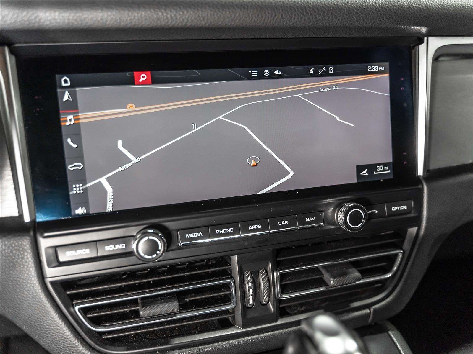 2020 Porsche Macan Accident Free|Canadian Vehicle|Carbon Fiber Heated thumb 15