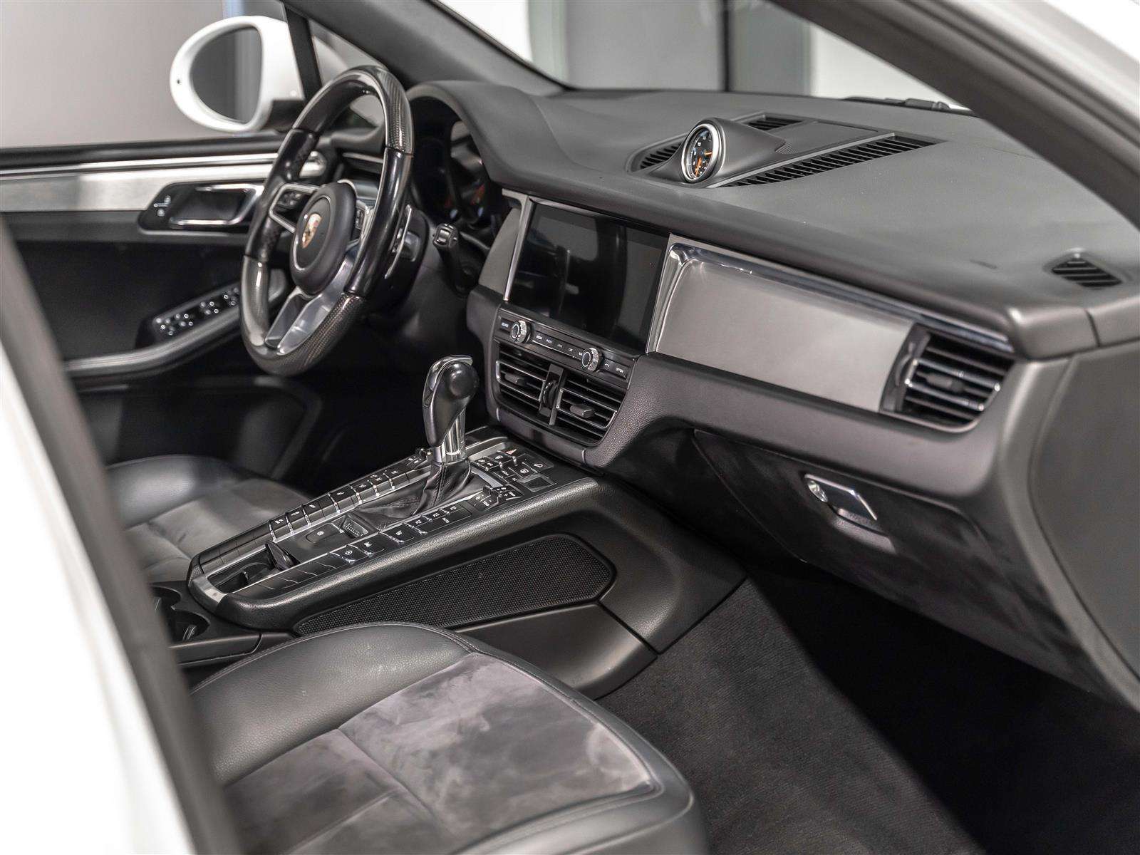 2020 Porsche Macan Accident Free|Canadian Vehicle|Carbon Fiber Heated thumb 8