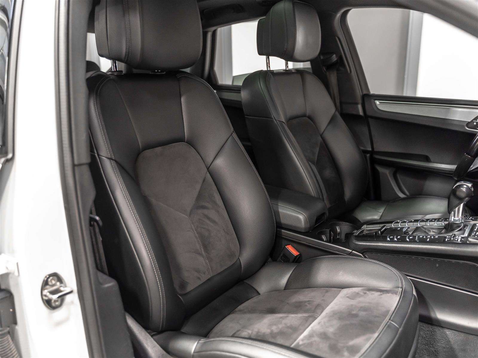 2020 Porsche Macan Accident Free|Canadian Vehicle|Carbon Fiber Heated thumb 9