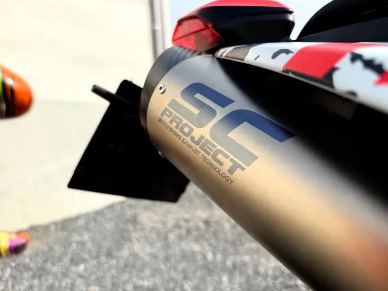 Ducati Hypermotard 950 - foto 7