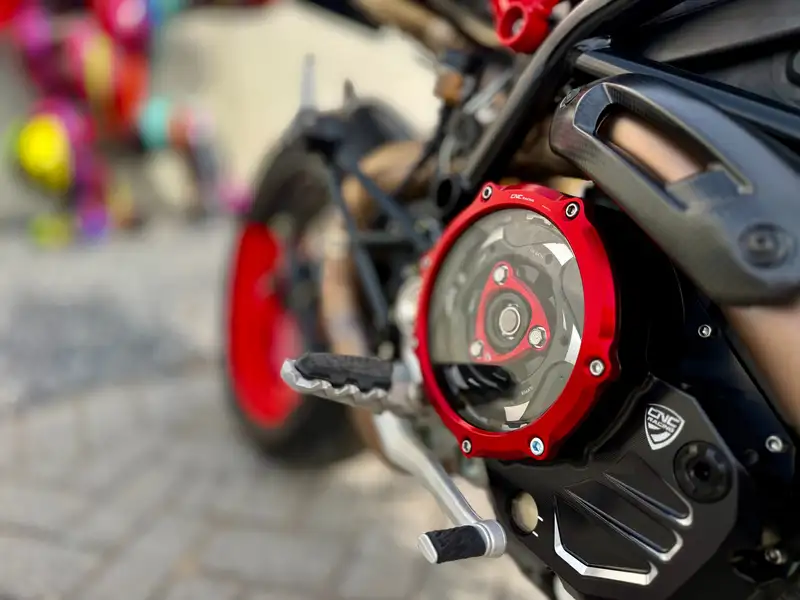 Ducati Hypermotard 950 - foto 6