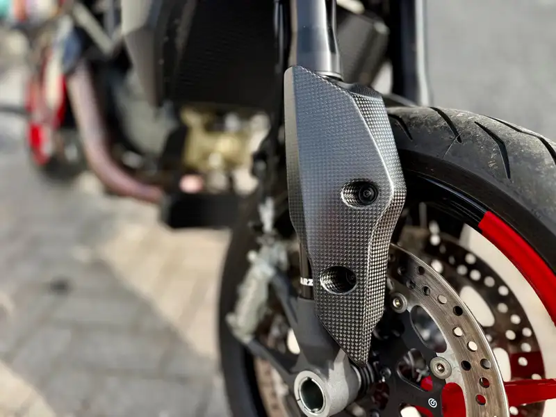 Ducati Hypermotard 950 - foto 5