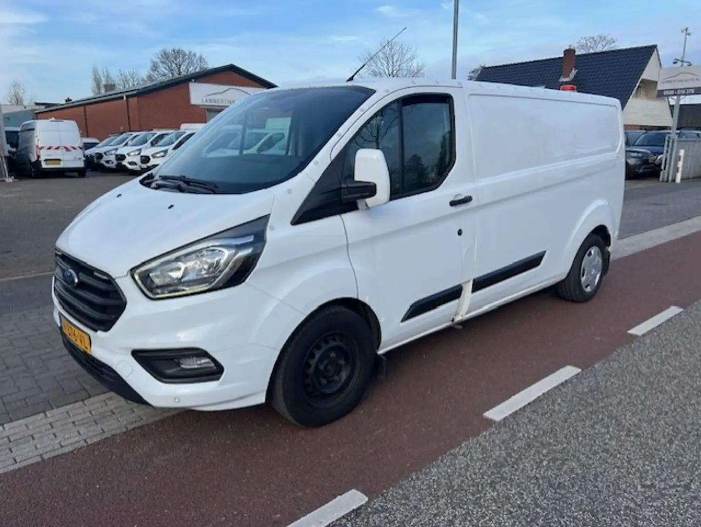 Ford Transit Custom 320 2.0 TDCI 77KW L2H1 LANG AIRCO KLIMA EURO6 Weiß - 1
