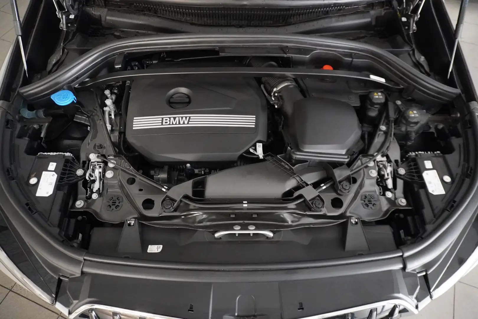 BMW X1 sDrive20i 48V Silber - 2