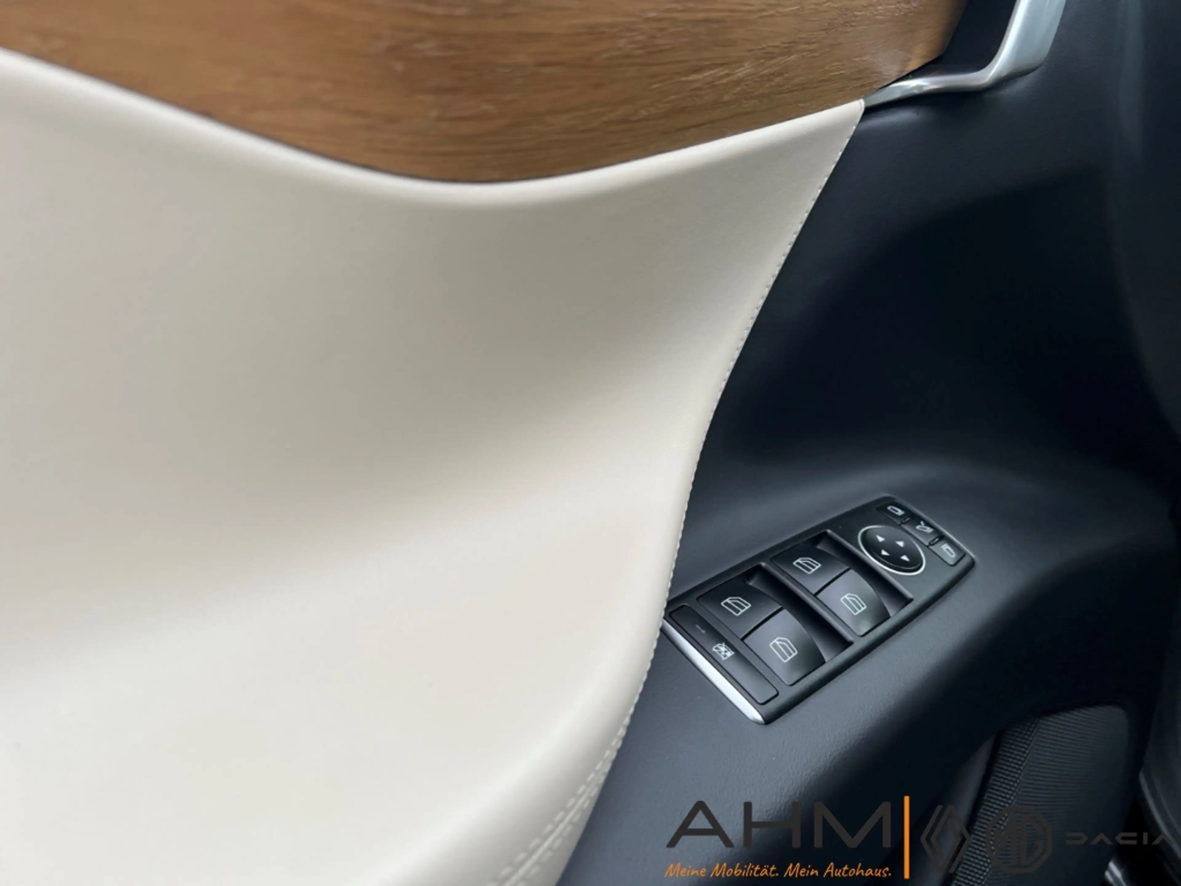 Tesla Model X AWD DUAL LONG RANGE GEWERBE/HÄNDLER — photo 19