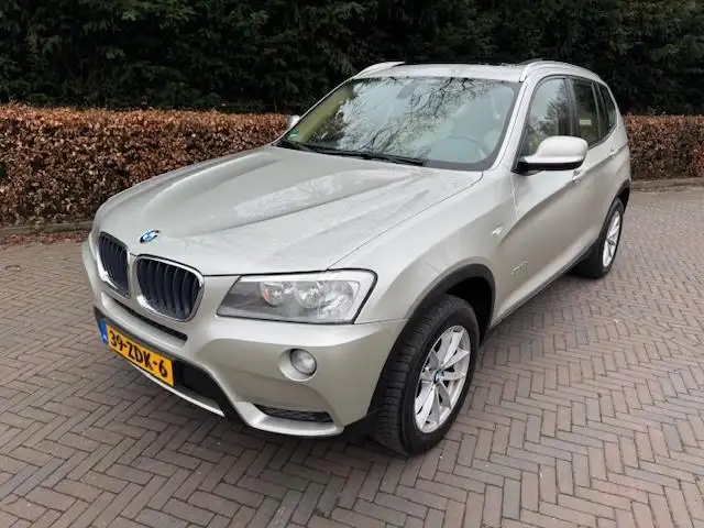 BMW X3 XDRIVE 20D 220PK/EXECUTIVE/PANO/TREKHAAK/LEER/NAV/