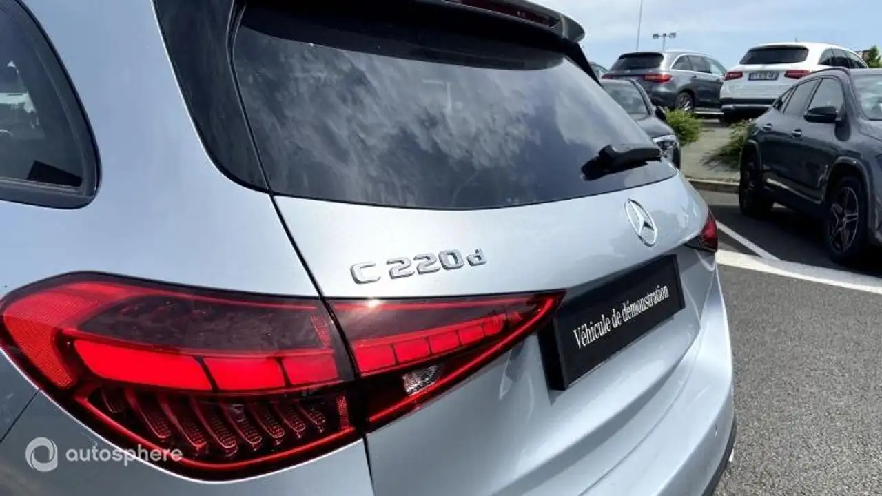 Mercedes-Benz C-Class 2026 — фото 11