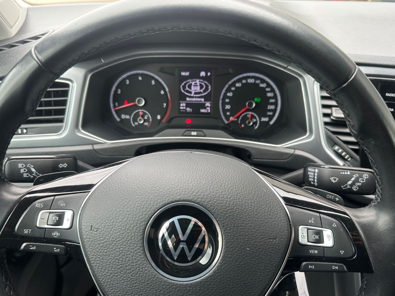 Volkswagen T-Roc 1.5 TSI DSG ACTIVE *17.000km *NAVI* — photo 11