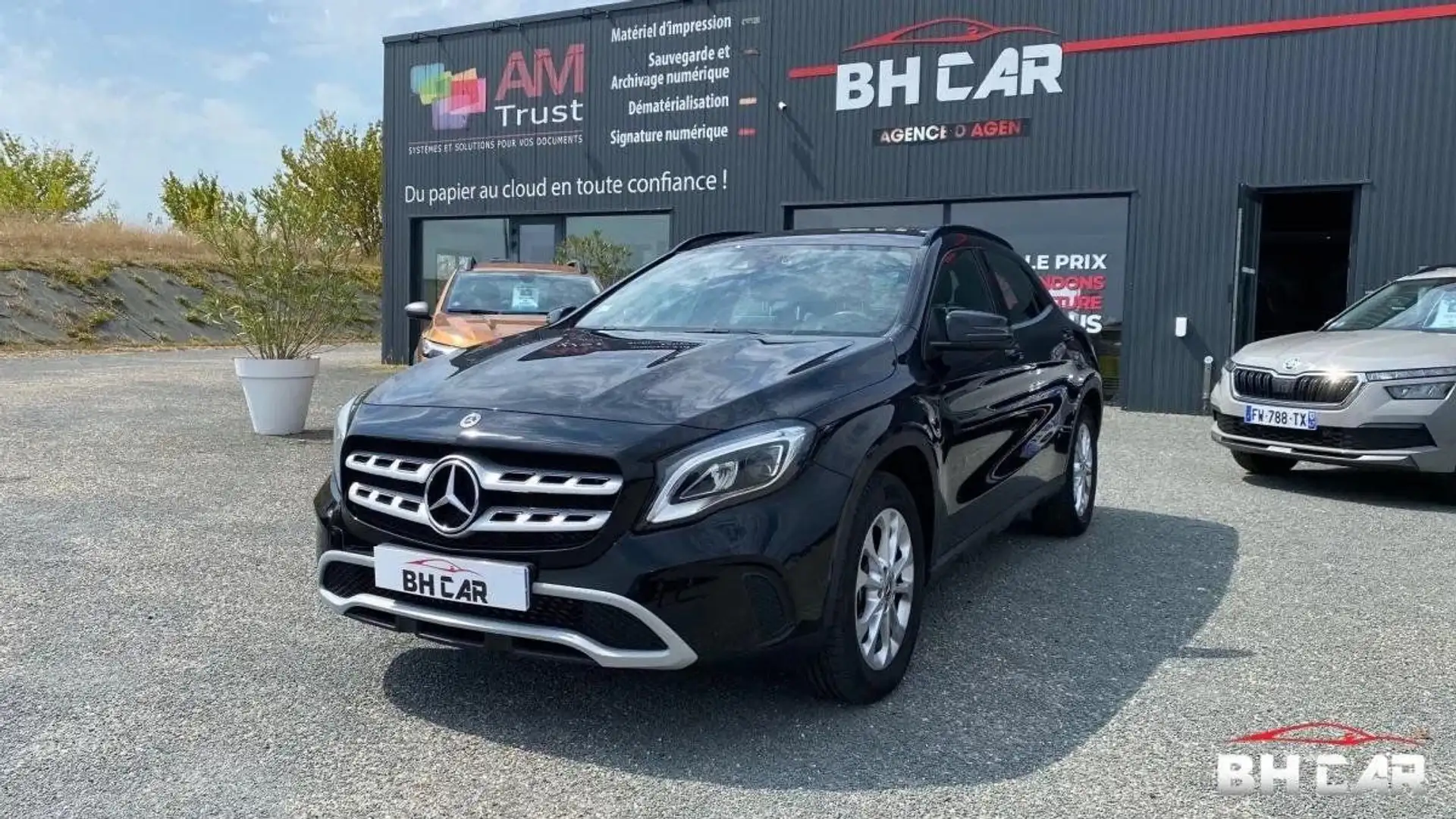 Mercedes-Benz GLA 180 Classe 1.5 180 CDI 110 INSPIRATION 7G-DCT BVA Blauw - 1
