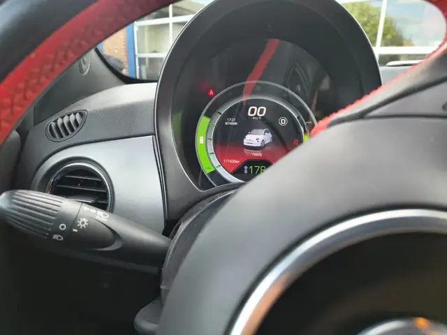 Fiat 500 view 13