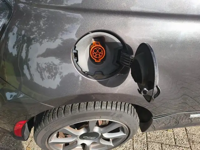 Fiat 500 view 10