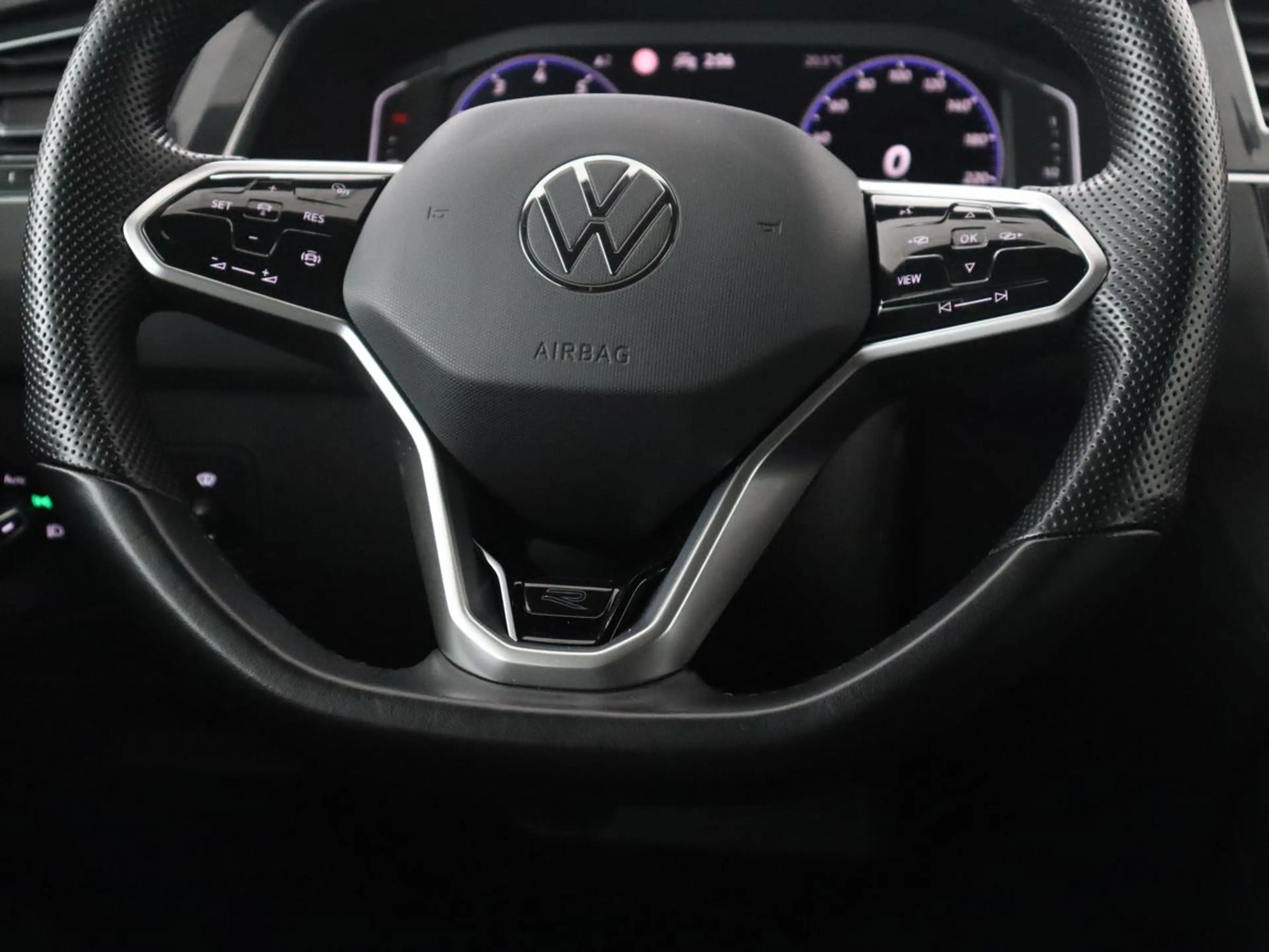 Volkswagen Tiguan 1.5 TSI R-Line Business+ | R-line | Panoramadak | — photo 7