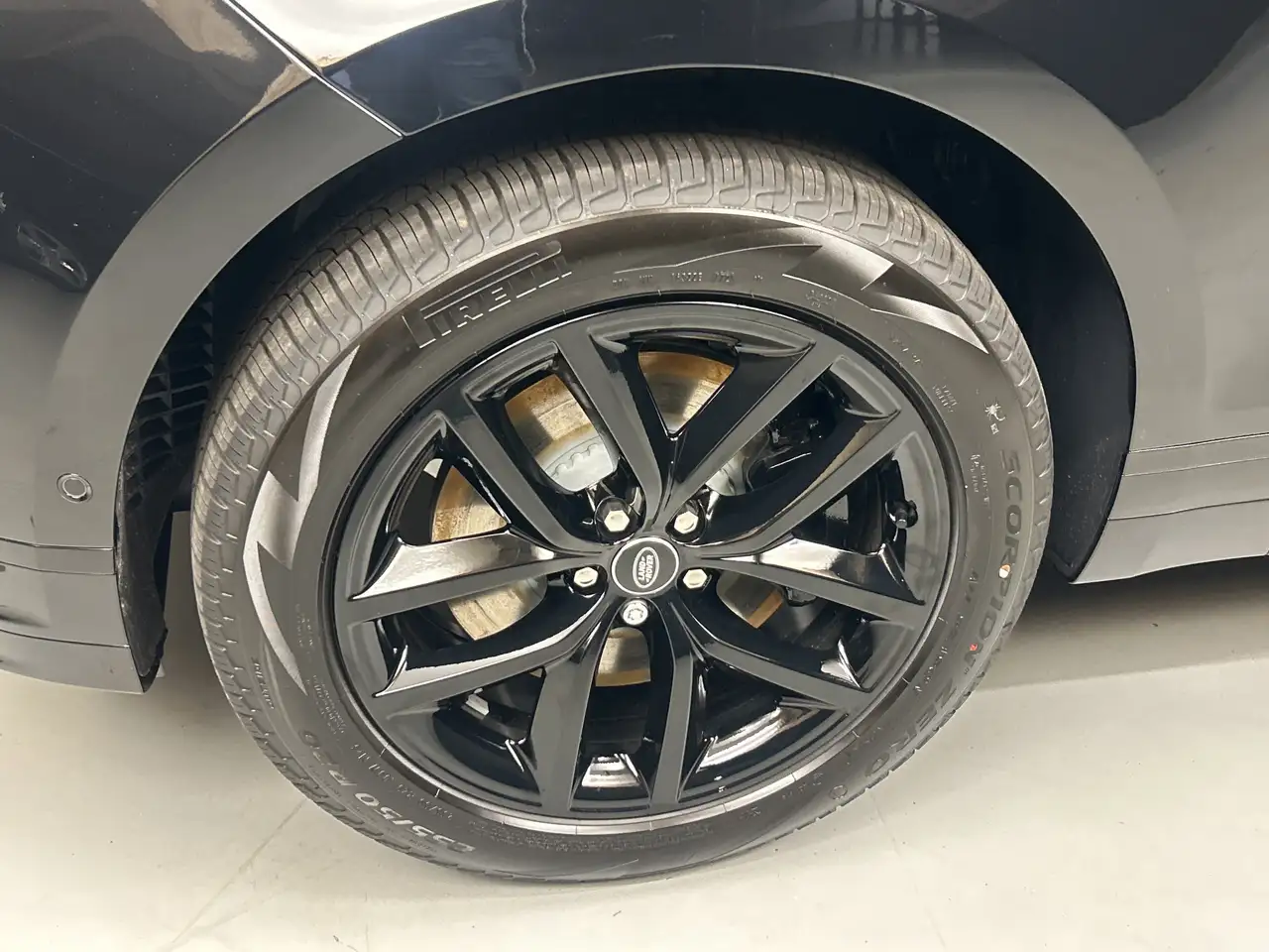 Land Rover Range Rover Velar снимка Land Rover Range Rover Velar