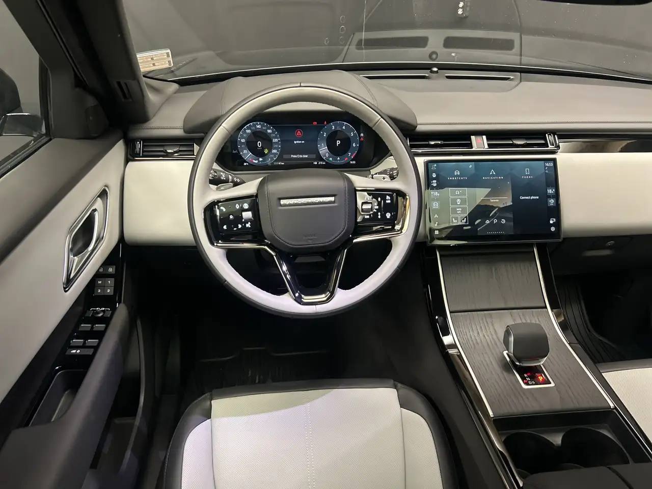 Land Rover Range Rover Velar снимка Land Rover Range Rover Velar