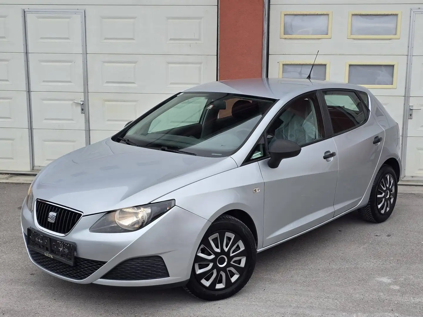 SEAT Ibiza Ibiza Reference 1,2 *Pickerl NEU* Grau - 1