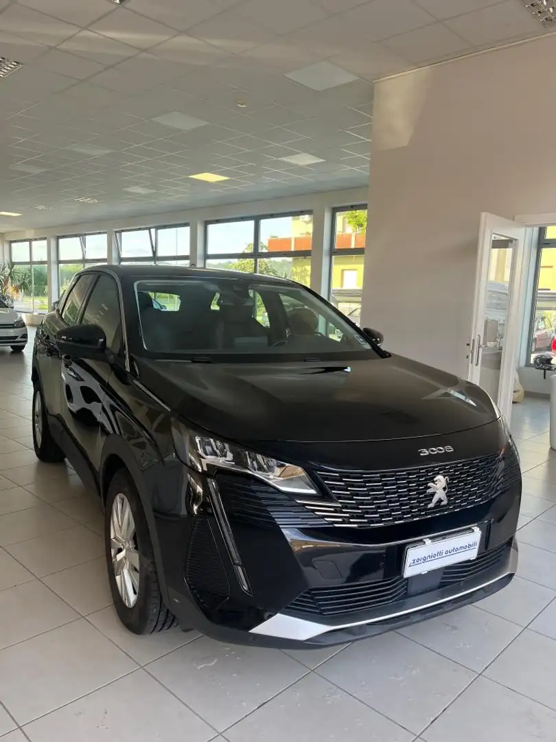 Peugeot 3008 1.5 bluehdi Active Pack s&s 130cv Nero - 1