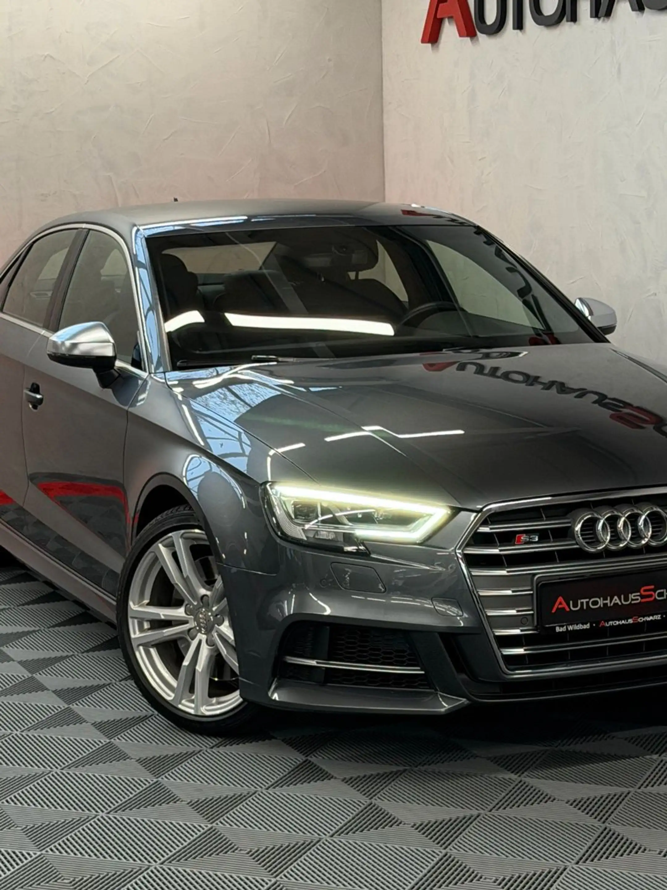 Audi S3 Lim. 2.0 TFSI quattro Led Navi T-Leder Tempo — photo 10