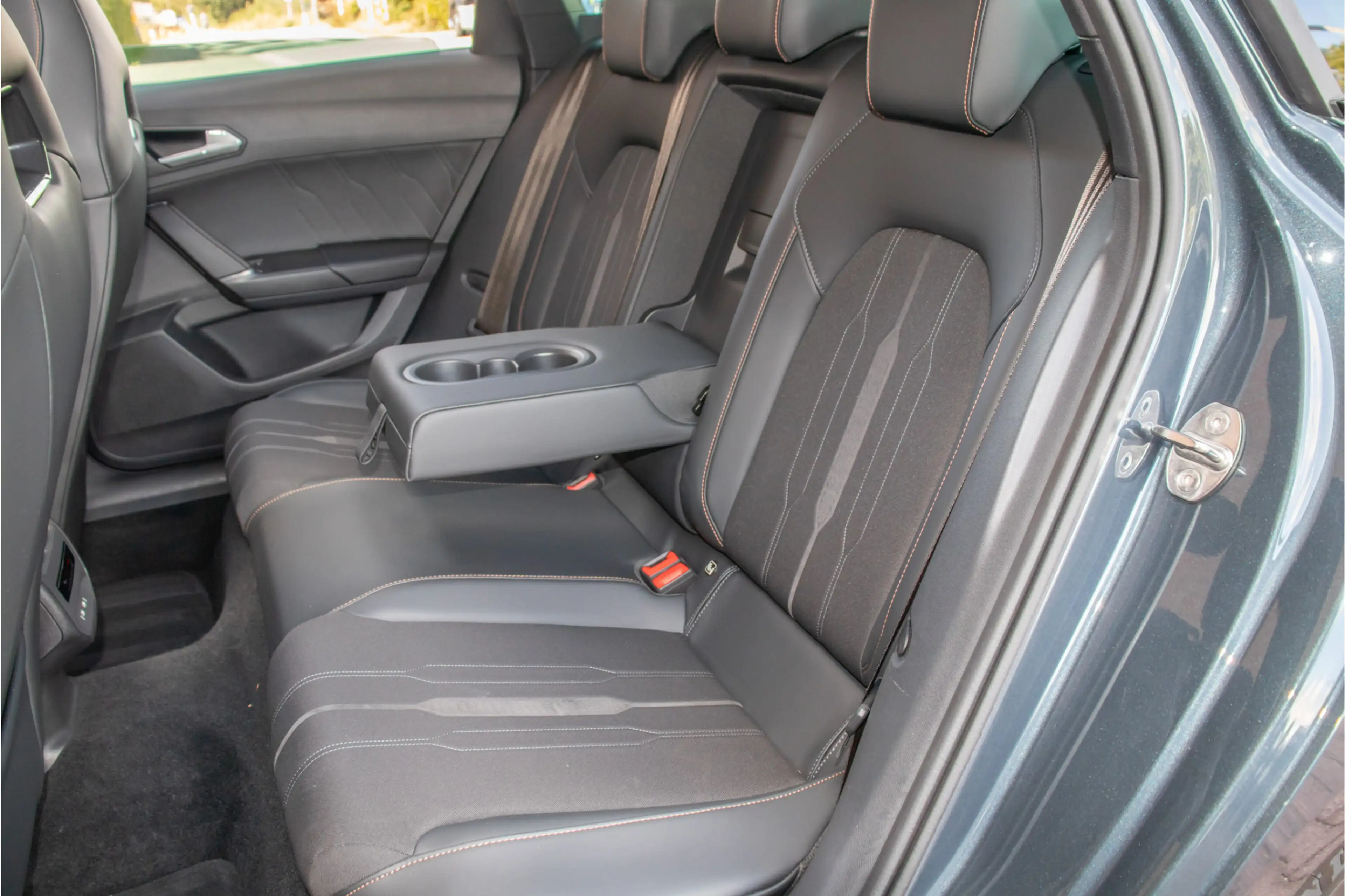 CUPRA Leon 1.4 e-Hybrid 245pk VZ, Panoramadak, Carplay, Stoel — photo 10