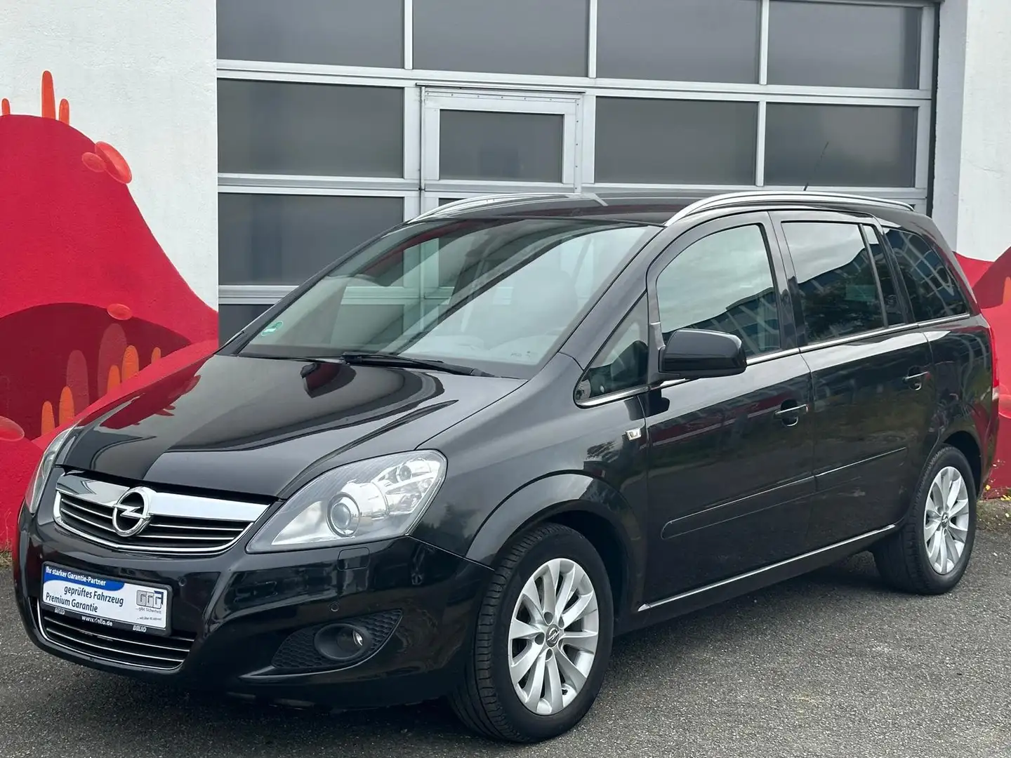 Opel Zafira Family Plus 7-Sitzer Schwarz - 2